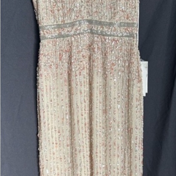 Mac Duggal Elegant Sequin Evening Gown - Picture 4 of 6